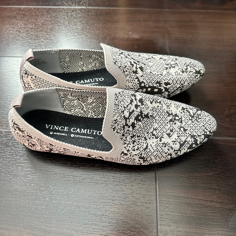 Vince Camuto Snakeskin Pattern Women’s Loafers - Picture 3 of 6